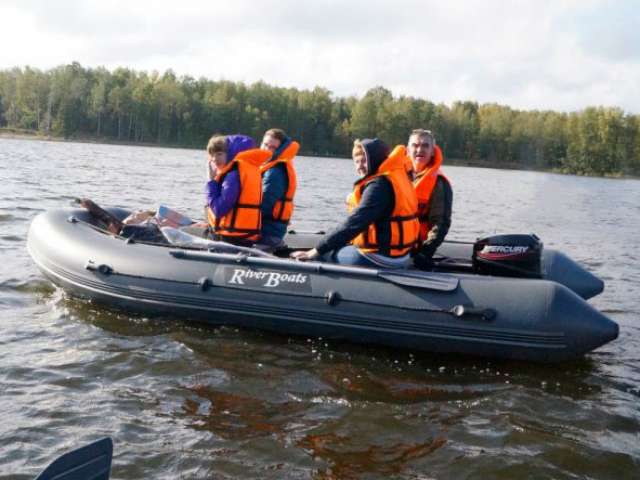 ЛОДКА ПВХ RIVERBOATS RB-390