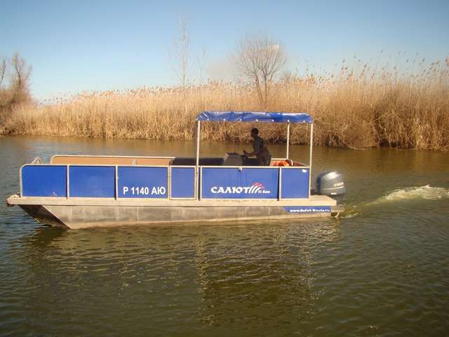 Паром Салют Yamaha 150